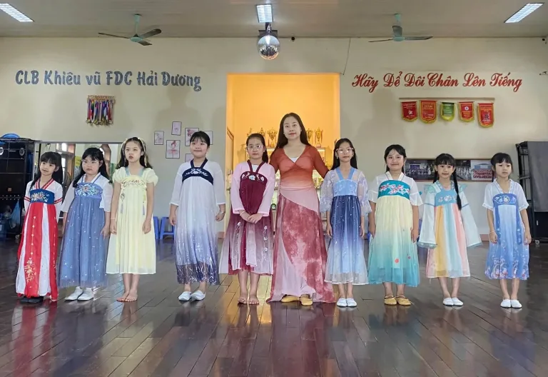 Lớp múa cổ trang vỡ lòng dành cho trẻ em tại Hải Dương